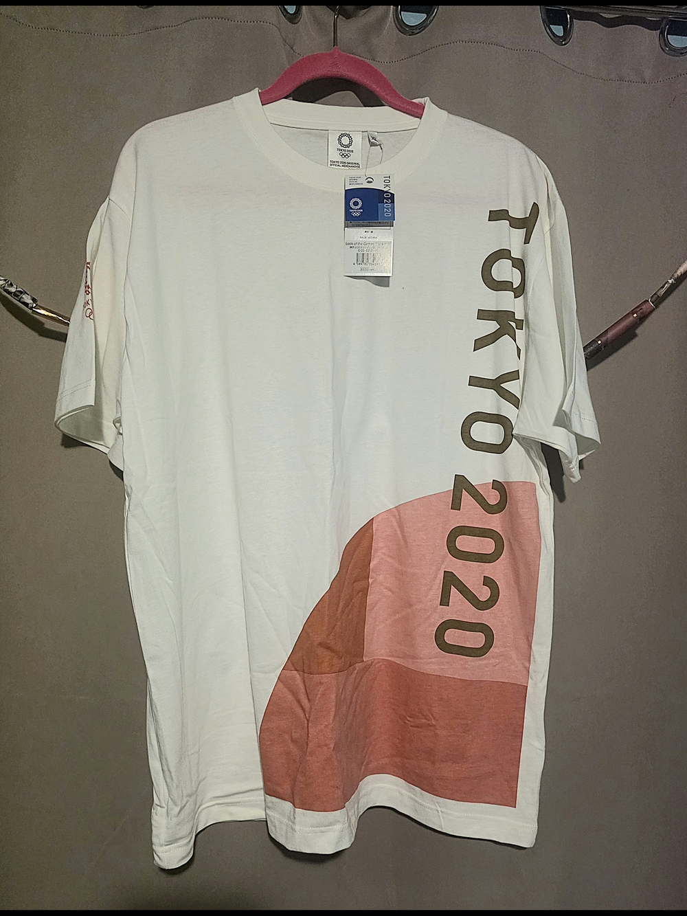Official Tokyo 2020 Olympic Games T-Shirt - Size XL Brand New